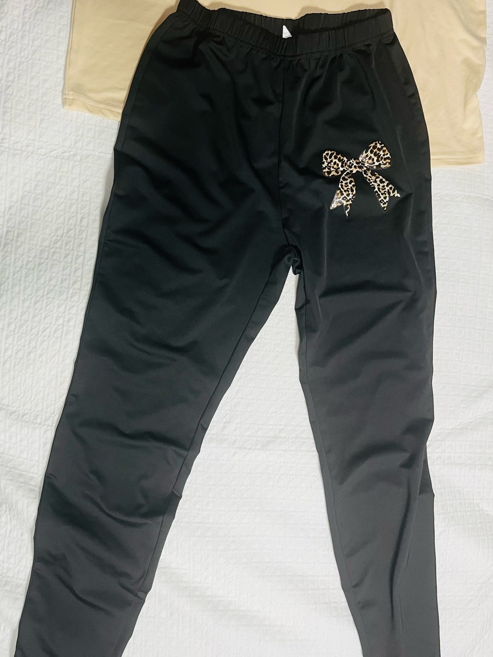SHEIN Women’s XL Coquette Leopard Bow 2 Piece Casual Lounge Set - Picture 4 of 10